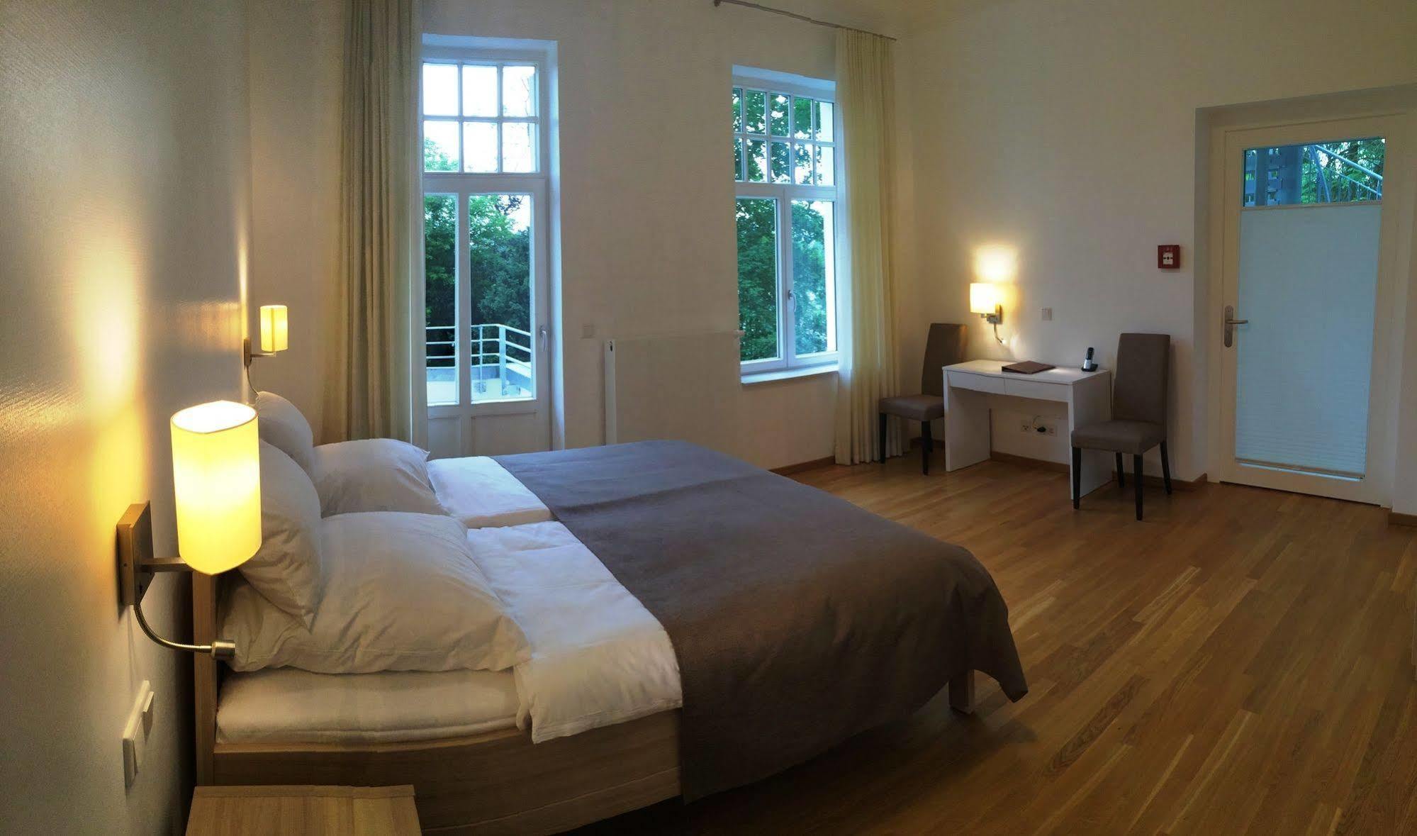 Appartements Am Kurpark Bad Pyrmont Kültér fotó
