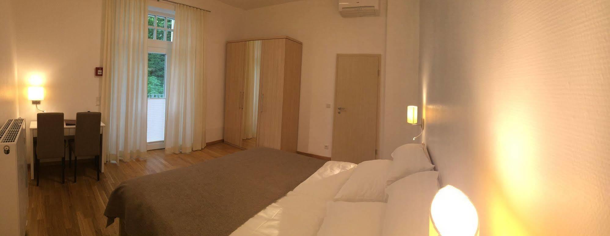 Appartements Am Kurpark Bad Pyrmont Kültér fotó